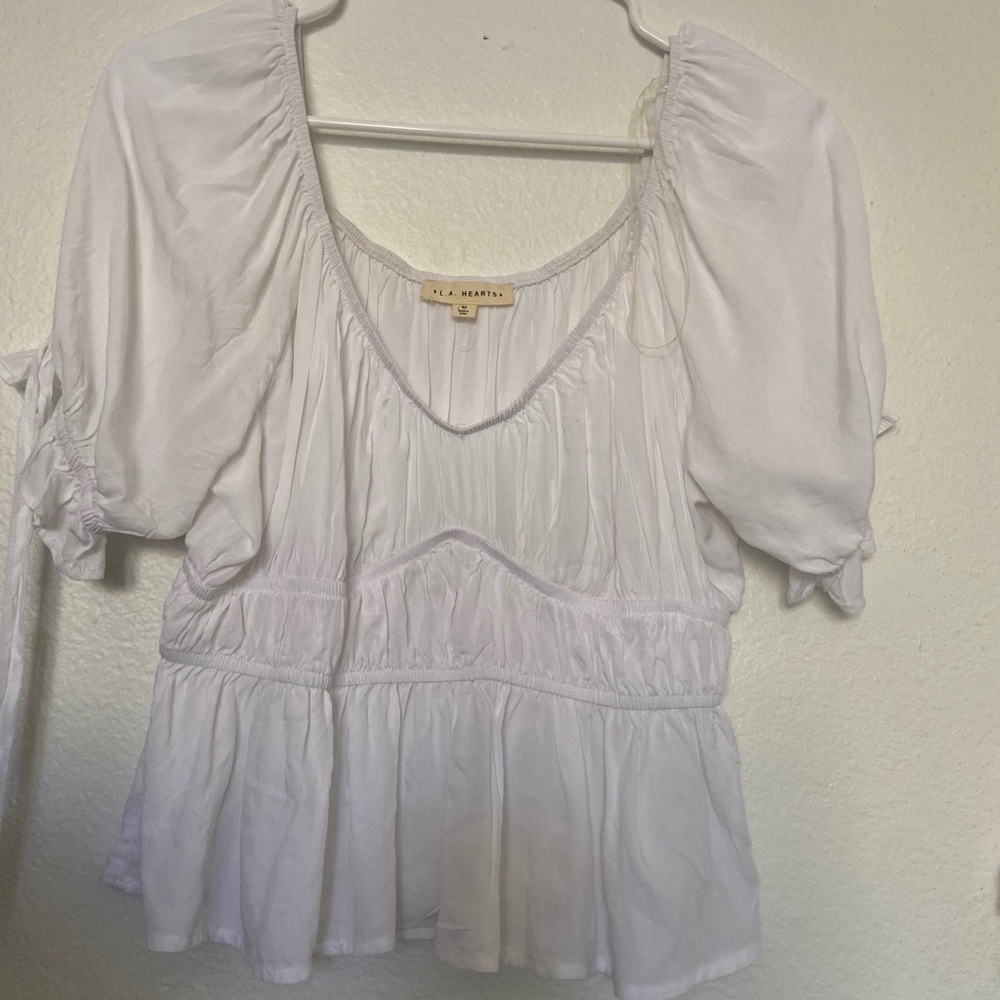 LA Hearts Flowy Blouse✨